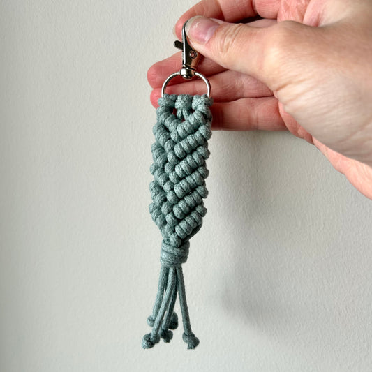 Macrame Fishtail Keychain – Handmade Cotton Boho Key Ring Gift