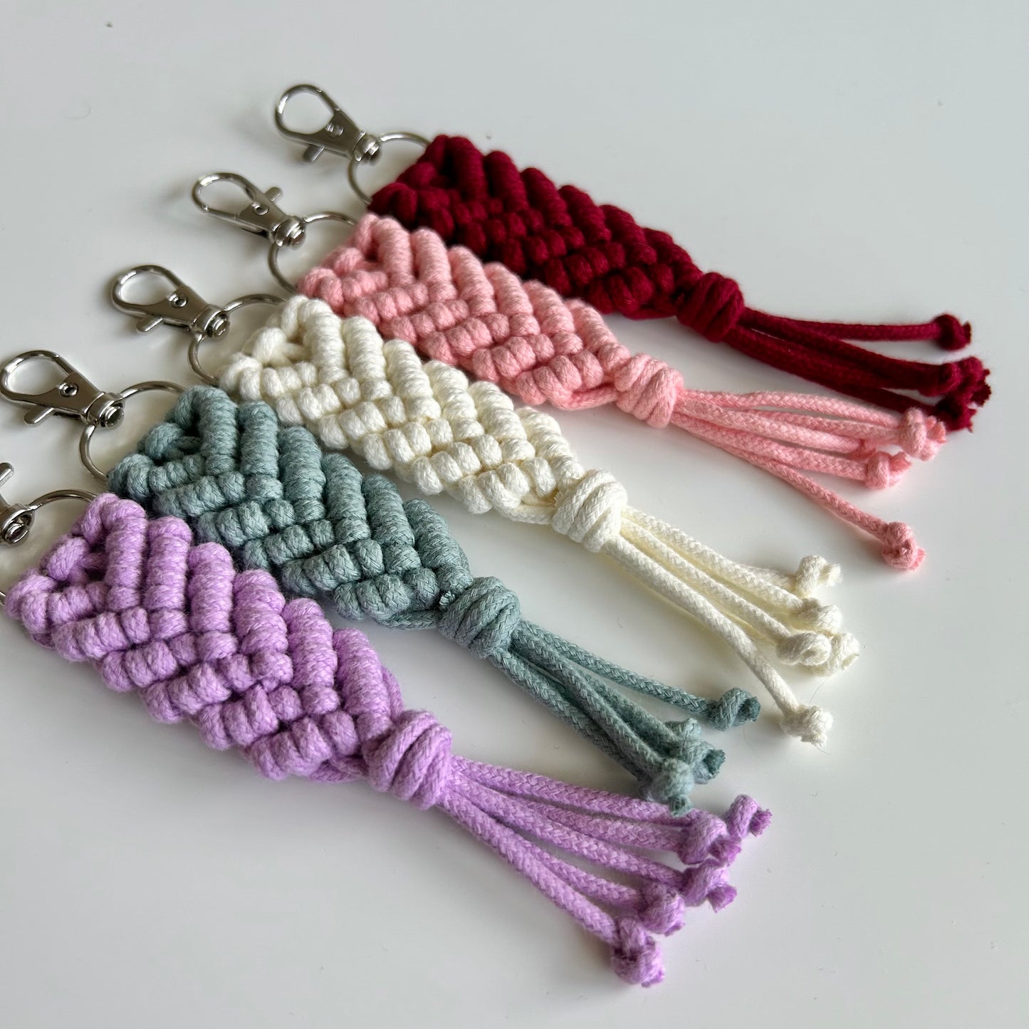 Macrame Fishtail Keychain – Handmade Cotton Boho Key Ring Gift
