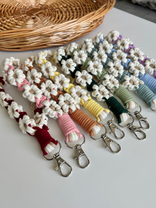 Flower Macrame Wristlet Keychain – Handmade Boho Floral Keychain for Keys & Bags