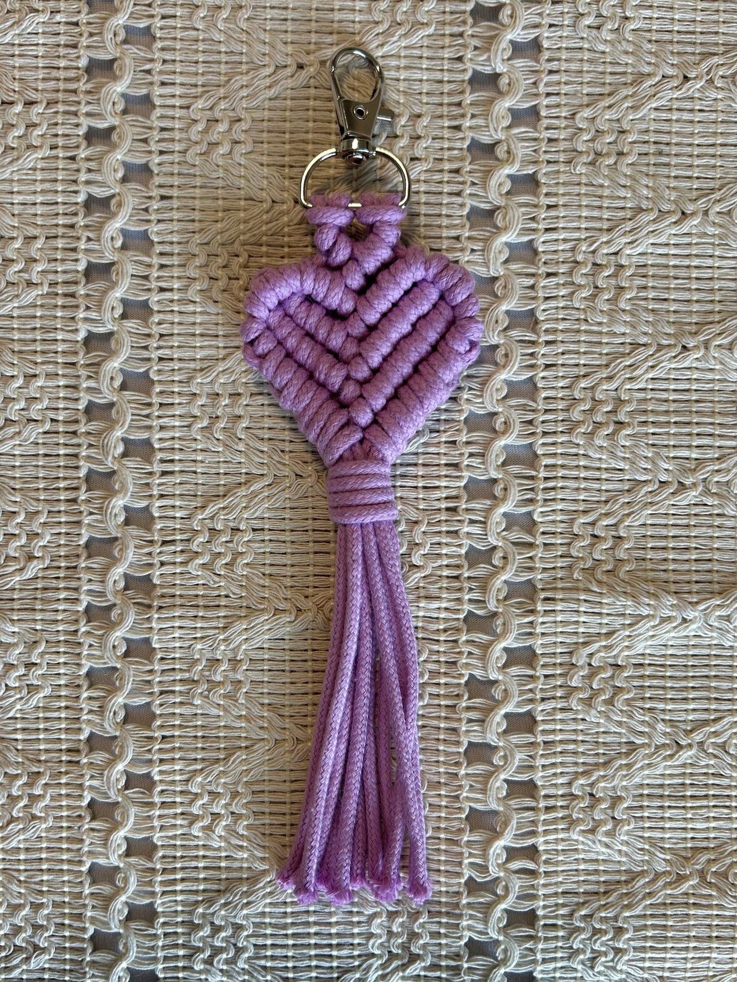 Macrame Heart Keychain – Handmade Cotton Boho Key Ring Gift for Her