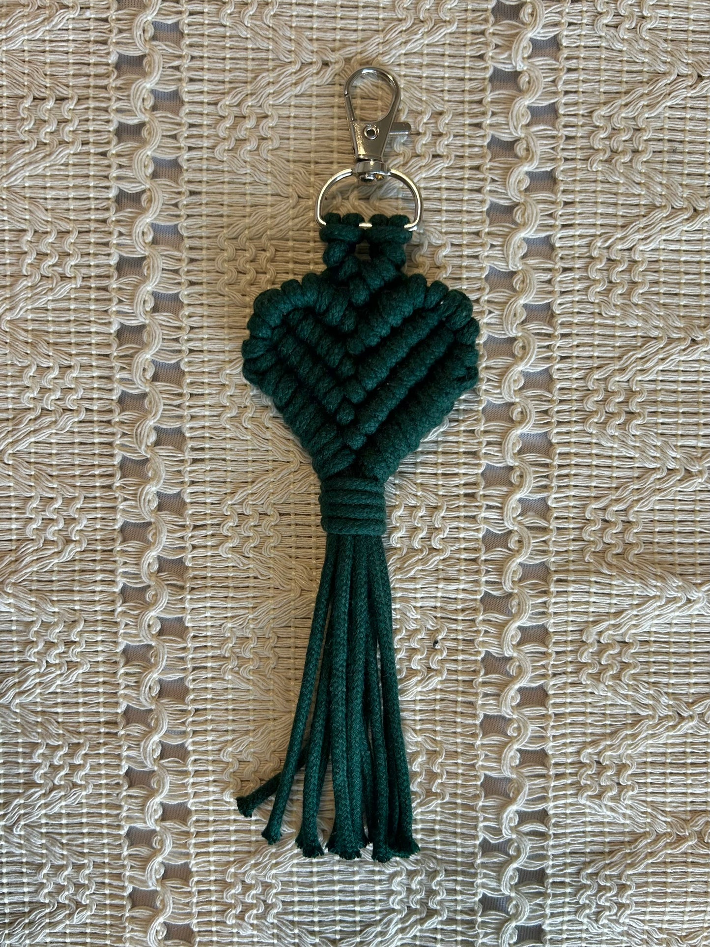 Macrame Heart Keychain – Handmade Cotton Boho Key Ring Gift for Her