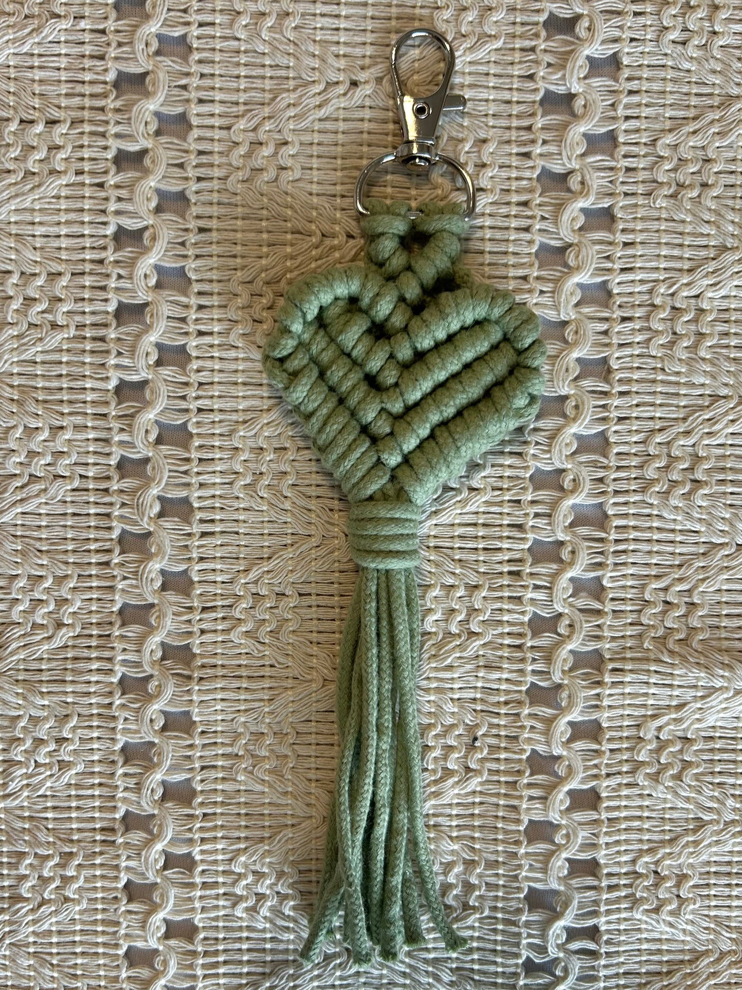 Macrame Heart Keychain – Handmade Cotton Boho Key Ring Gift for Her