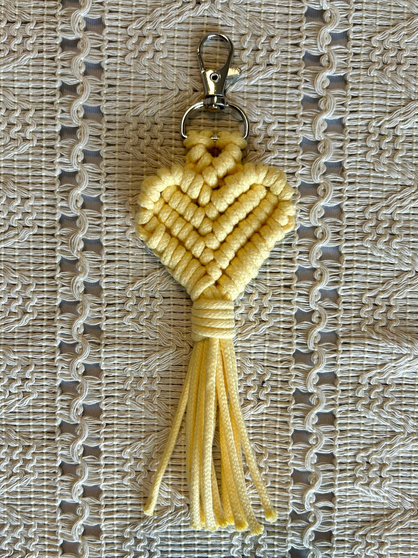 Macrame Heart Keychain – Handmade Cotton Boho Key Ring Gift for Her