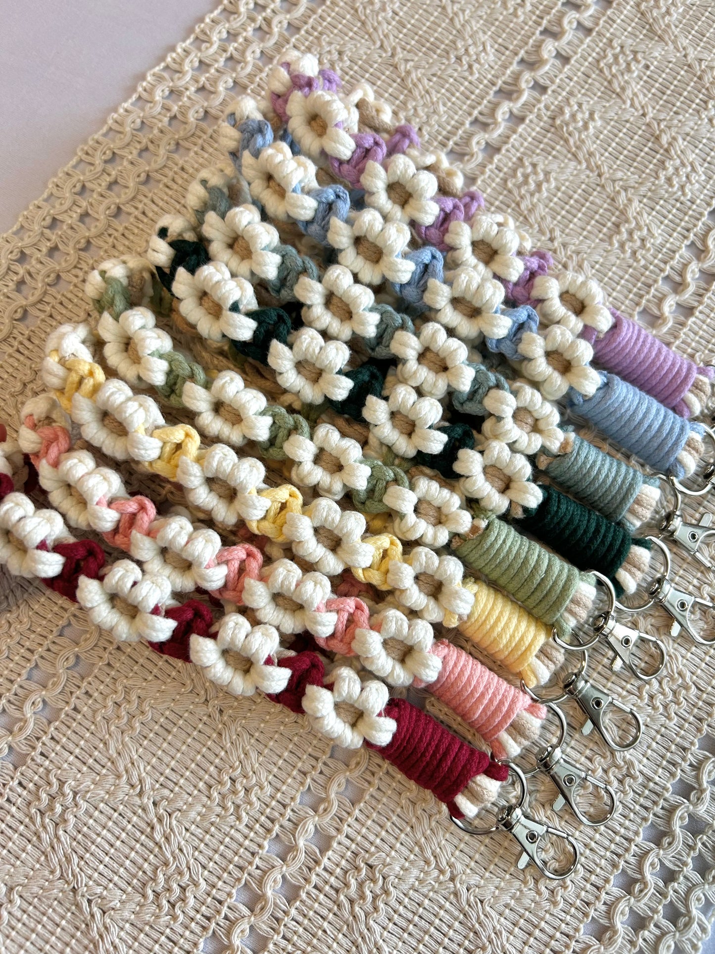 Flower Macrame Wristlet Keychain – Handmade Boho Floral Keychain for Keys & Bags