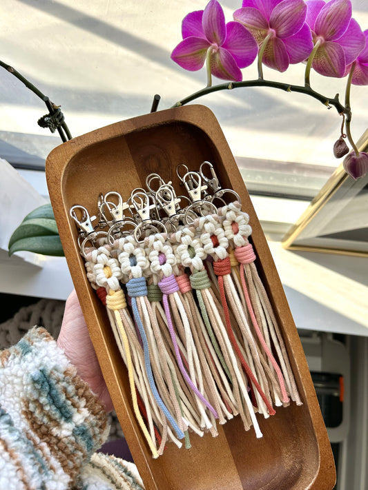 Macrame Flower Keychain – Handmade Cotton Boho Key Ring Gift for Women